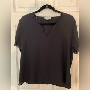 Women’s Scalloped Blouse Size Medium